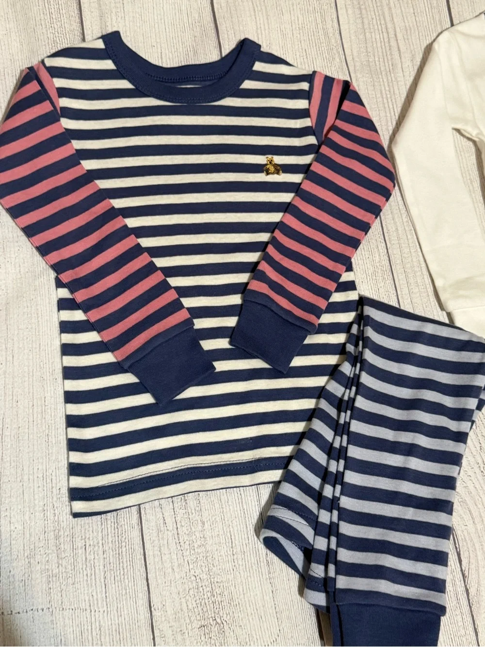 2 Sets of Baby GAP Pajamas Size 2